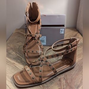 Crown Vintage Norti gladiator shoes, 7.5, Warmest Buff, brand new in box NIB NWB